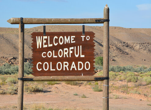 Welcome to Colorful Colorado boarder sign 