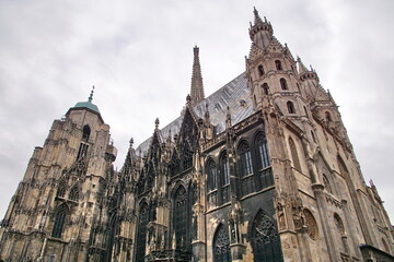 Fototapeta na wymiar St. Stephens Cathedral in Vienna, Austria. St Stephens Cathedral is the most important religious building in Vienna.
