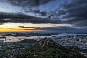 Fototapeta premium Yudalsan mountain sunset