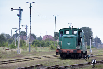 Polska mała lokomotywa spalinowa pm-30 © qrrr