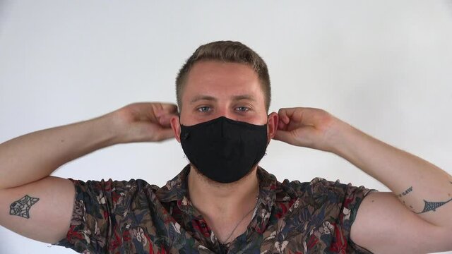 Gesicht Junger Mann Corona Maske Hygiene Isolation