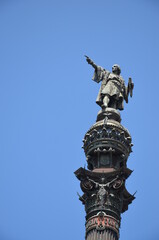 Fototapeta na wymiar Columbus statue in Barcelona.