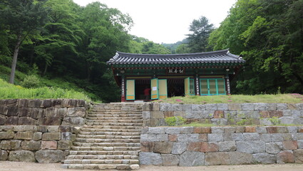 ancient chinese temple