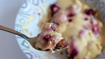 Red berry trifle with vanilla custard 