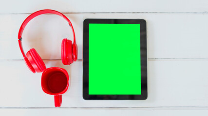 Top view of the tablet mockup Green screen Use background
