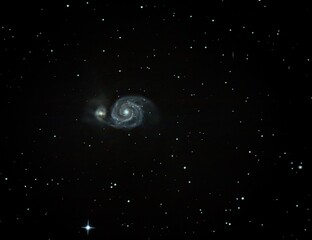 Interagierende Galaxy M51 (Messier 51 oder Whirlpoolgalaxy) im Sternbild Jagdhunde