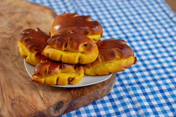 homemade sweet bread with pumpkin and apples