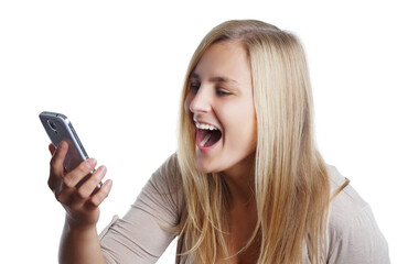 Frau schreit ins Telefon