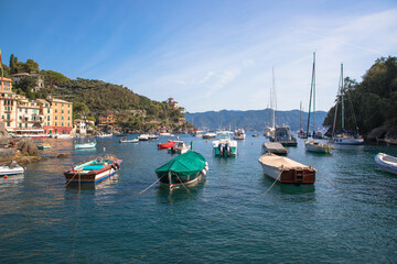 Fototapeta na wymiar The picturesque harbour and buildings of Portofino, Italy
