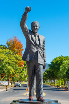 Nelson Mandela statue with raised fist, Drakenstein Correctional Center, Paarl, South Africa. Concept of defiance, freedom, power to the Zulu people.
