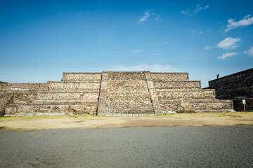 Fototapeta premium Ruins of Aztec pyramid near Mexico City