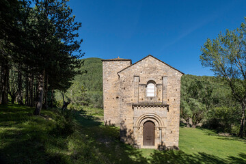 Fototapeta na wymiar church of Santa María de Iguácel, Larrosa, Jacetania, province of Huesca, Aragon, Spain
