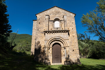 Fototapeta na wymiar church of Santa María de Iguácel, Larrosa, Jacetania, province of Huesca, Aragon, Spain