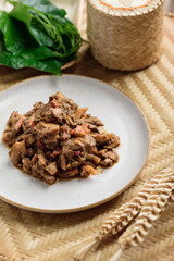 Northern Thai food (Tum Kraton), Spicy santol salad with crab paste