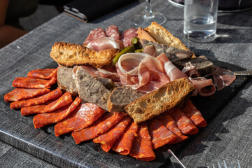 assiette de charcuterie