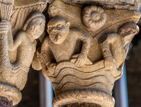 Spain, Catalonia, province of Girona, Ripoll, capitals of the old Benedictine monastery of Santa-Maria cloister (13th century), men and mermaid