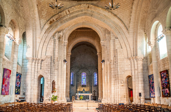 France, Charente Maritime, Saintes, church of Sainte-Marie of l'Abbaye-aux-Dames (11th century)