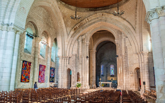 France, Charente Maritime, Saintes, church of Sainte-Marie of l'Abbaye-aux-Dames (11th century)