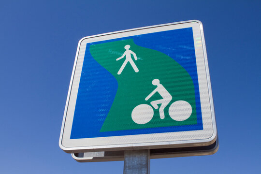 France, Nantes, 44, close-up on a sign indicating sidewalk and cycle track.