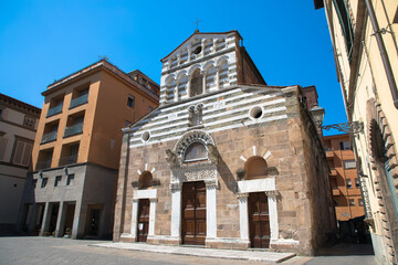 Fototapeta na wymiar The church of San Giusto in the walled city of Lucca, Tuscany, Italy