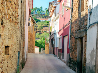 Obraz na płótnie Canvas Streets of the Spanish village of Valverde del Fresno