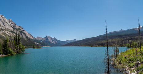 Panoramic view of Medicine Lake in Jasper National Park.