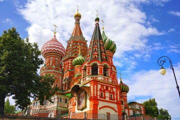 Fototapeta na wymiar St basil cathedral in Moscow. Moscow sightseeing