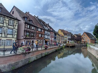 Colmars route des vins d'Alsace, plus beau village de france avec maison en bois poutre et charpente architacture traditionnel vieille  ferme à colombage