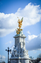 Fototapeta na wymiar statue in London