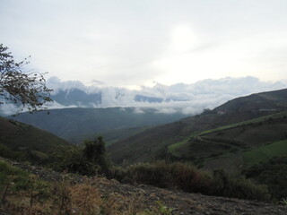 Fototapeta premium Hermoso paisaje de montañas 7