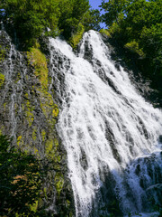 北海道斜里町のオシンコシンの滝