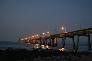 Obraz premium muelle de noche
