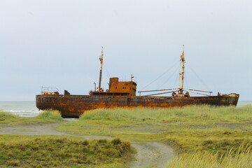 Fototapeta na wymiar Desdémona ship aground forever