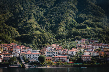 Fototapeta na wymiar Italian villages built on the steep shores of lake como, Italy. 