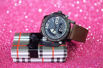 Men's wrist watch with gift box