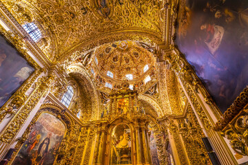 Fototapeta na wymiar Templo Santa Domingo Church Chapel Rosary Puebla Mexico