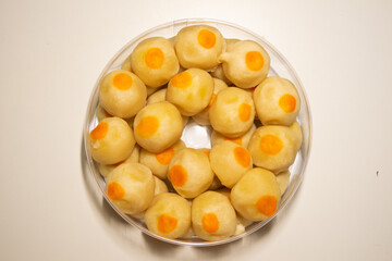 Thai sweets with yellow beans inside