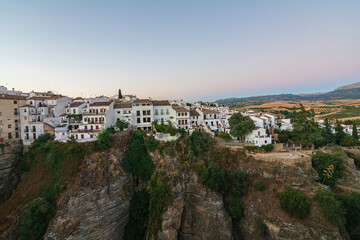 Fototapeta na wymiar Ronda es un pueblo de la provincia de Málaga en Andalucía que destaca por sus miradores, como los que se pueden apreciar en las imagenes.