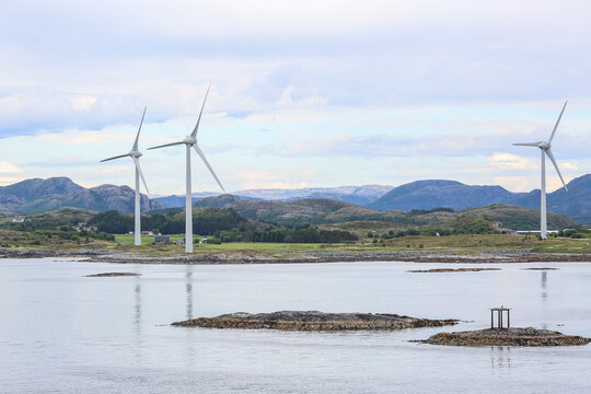 Windgenerators
