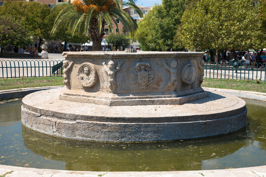 Disused fountain in Platia Leonida Vlachou, Corfu, Greece