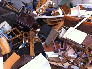 Déchets d'éléments d'ameublement