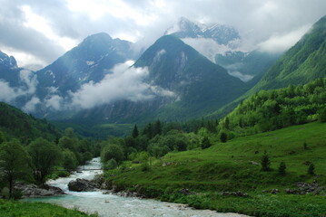 Fototapeta na wymiar Sloenische Alpenlandschaft