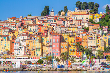 Obraz premium Colorful buildings in the mediaeval town of Menton, French Riviera city in the Mediterranean, France.