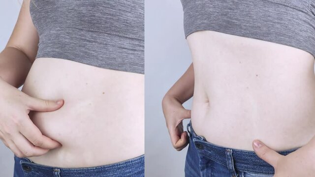 The girl shows the results of work on the body. Before and after a thick and thin waist. In the photo on the left, belly fat is visible. In the photo on the right, a thin waist without extra kilograms