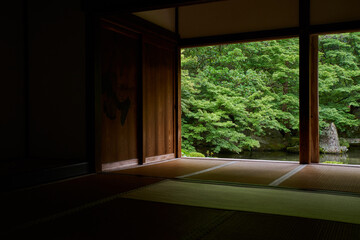 京都の夏の寺院（詩仙堂）