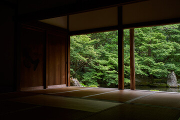 京都の夏の寺院（詩仙堂）