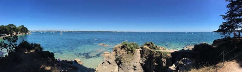 Le long de la côte et de la plage à Fouesnant en Bretagne Finistère Cornouailles France