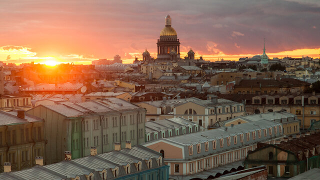 Saint Petersburg suset cityscape with dome of Saint Isaac's cathedral