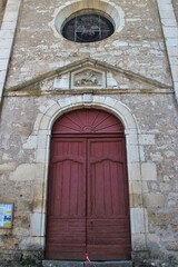 Fototapeta na wymiar Eglise Saint-Georges de FLoirac (Lot)