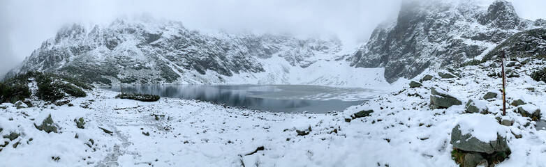 Czarny Staw lake © magcs